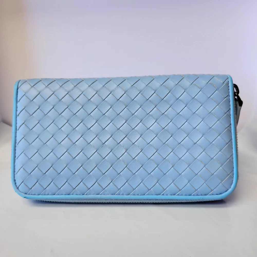 Bottega Veneta Intrecciato Blue Round Zipper Long Wallet - Picture 3 of 10
